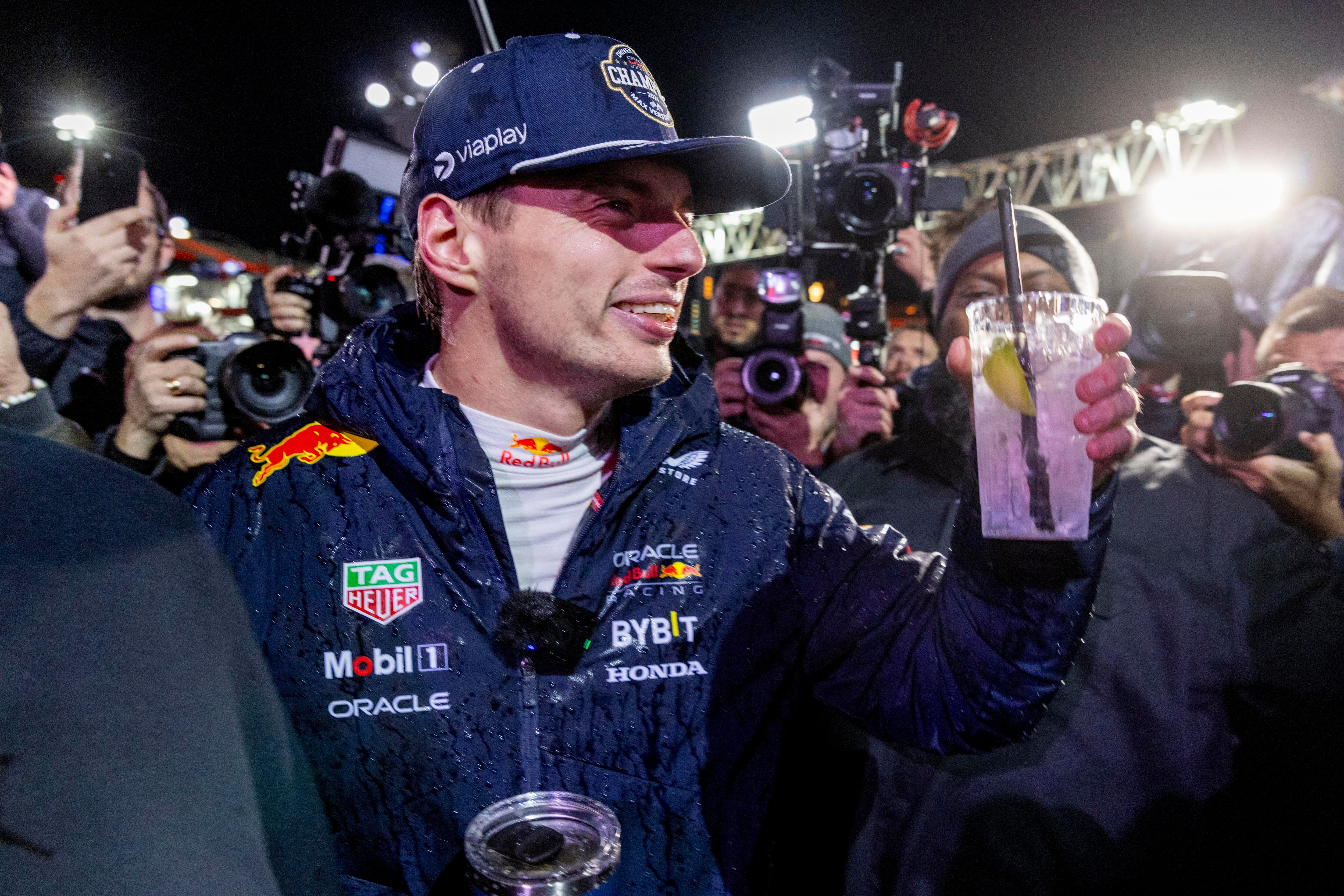 Max Verstappen se corona campeón mundial por cuarta vez consecutiva. (Fórmula Uno, Países Bajos; Holanda, Reino Unido) EFE/EPA/SHAWN THEW