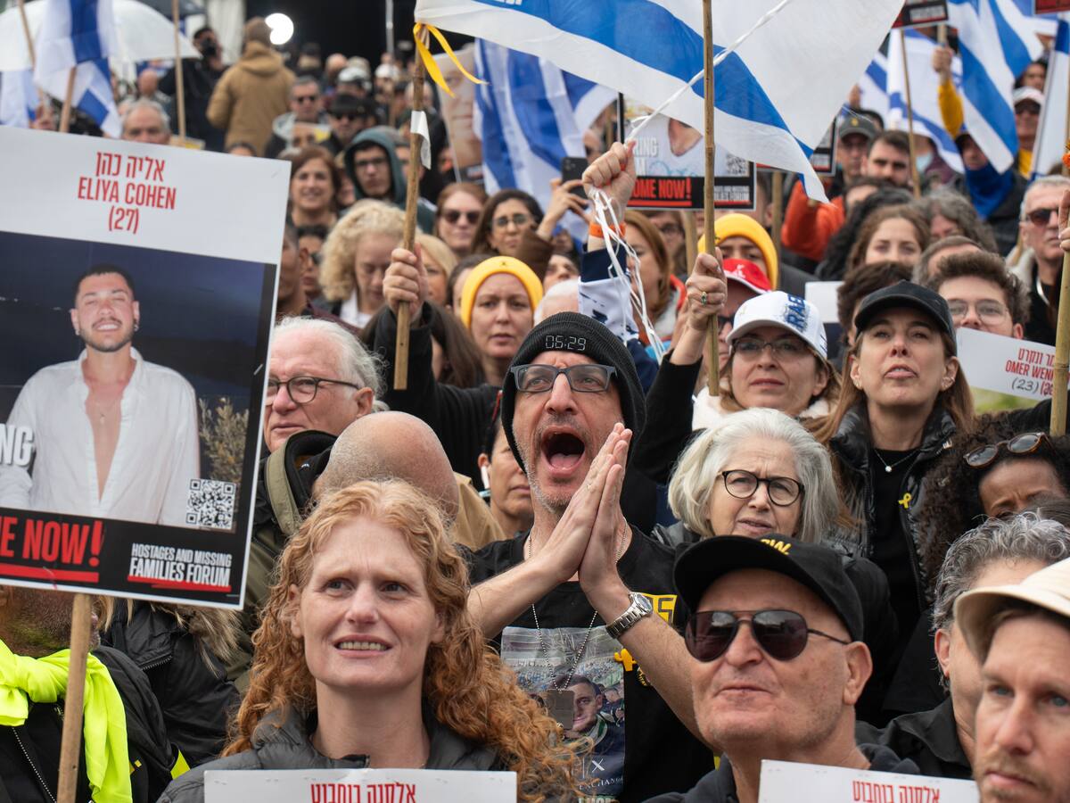 Hamás liberó a seis rehenes israelíes en virtud de acuerdo de tregua en Gaza