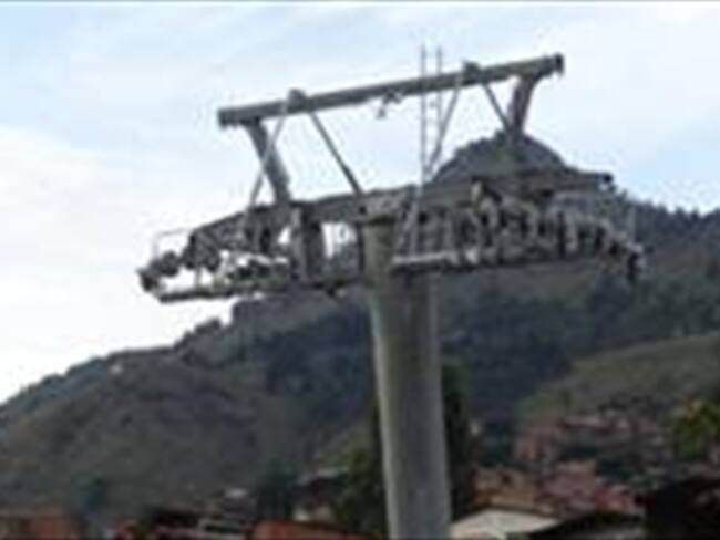 Instalan la primera pilona de la Línea H del Metrocable en Medellín