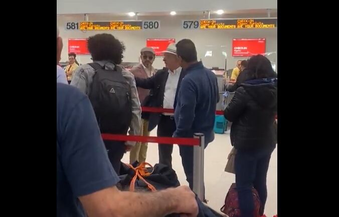 Expresidente Álvaro Uribe le responde a un opositor