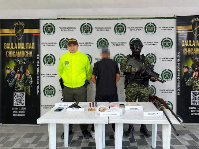 Capturan a alias ‘Mariguano’, presunto integrante de las Autodefensas conquistadoras de la Sierra. Foto: Ejército Nacional.