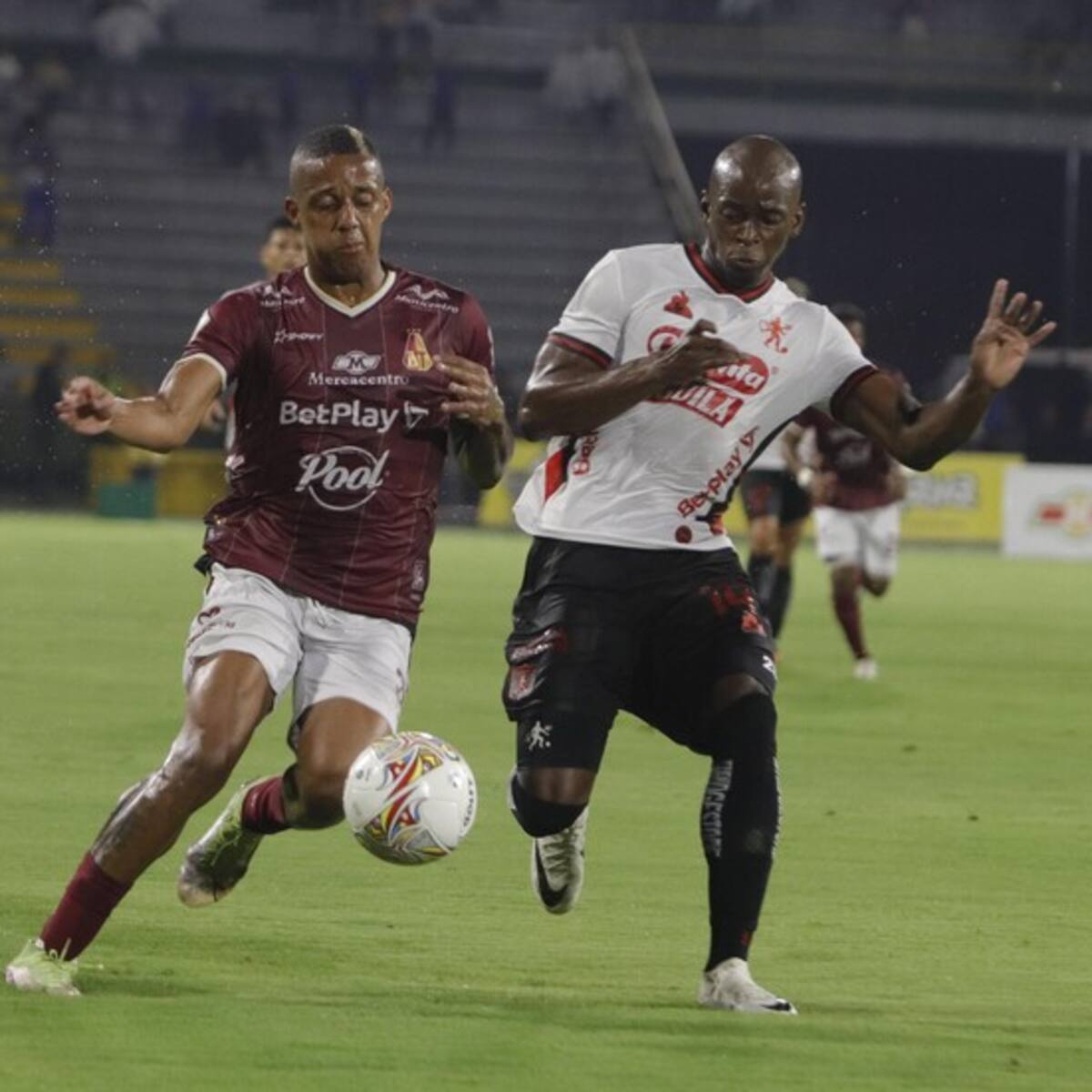Deportes Tolima vence al América de Cali y se mete en los primeros lugares de la Liga