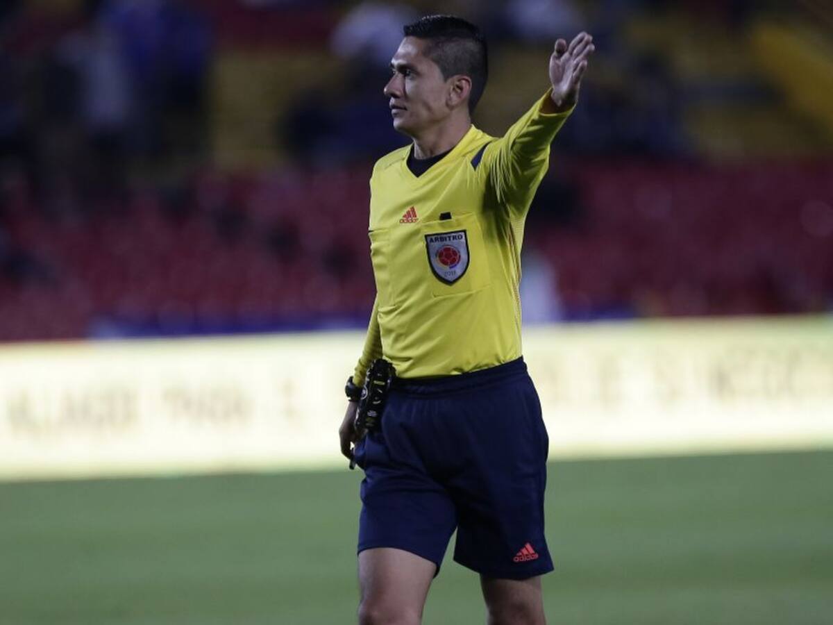 Mario Herrera, principal baja del arbitraje colombiano para la Liga 2022-II