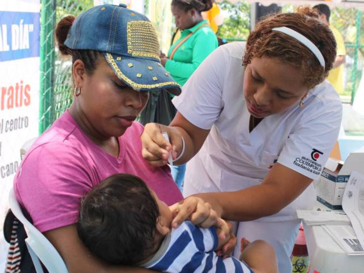 Adelantan jornada masiva de vacunación en Cartagena