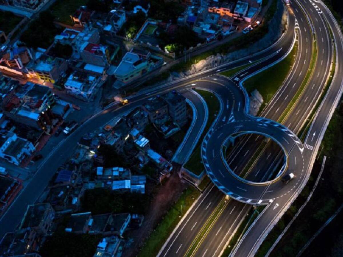 Inauguran 23 kilómetros de la doble calzada Rumichaca Pasto
