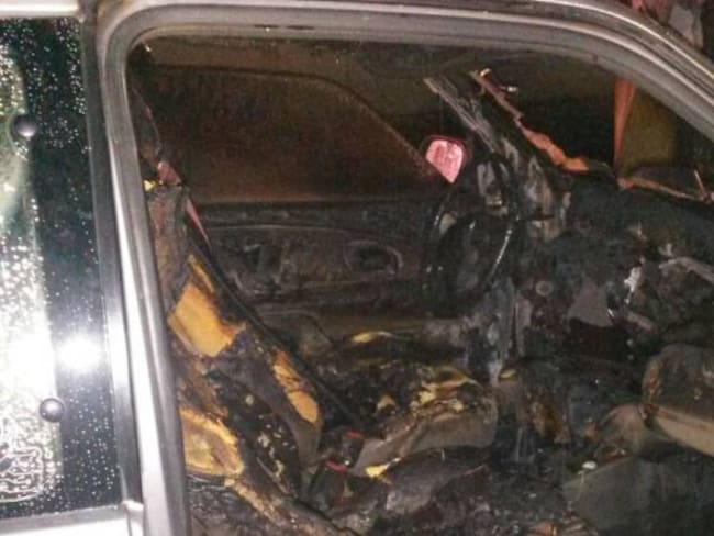 Un vehículo se incendió en la vía Manizales - Medellín