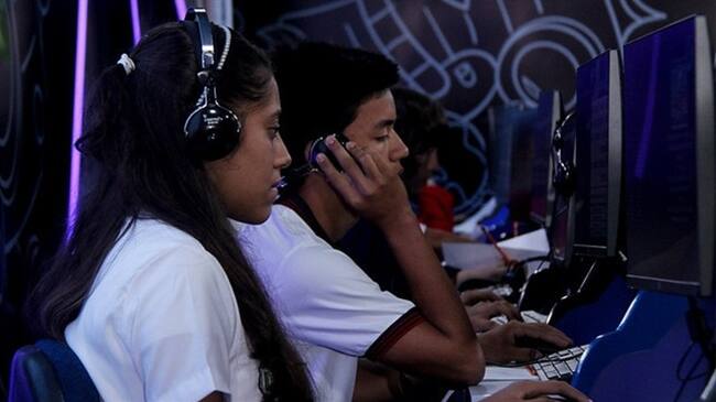 Congreso buscará implementar el bachillerato a distancia. Foto: Colprensa