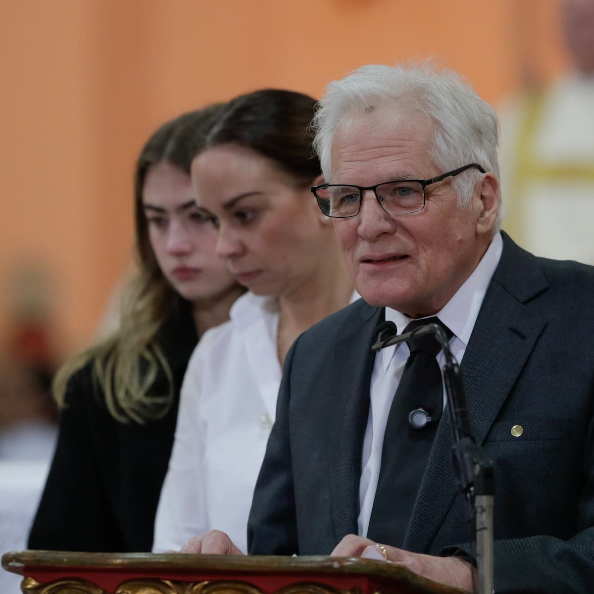 Cuente con el legado de mi hijo para ganar las elecciones: Miguel Uribe Londoño a expresidente Uribe