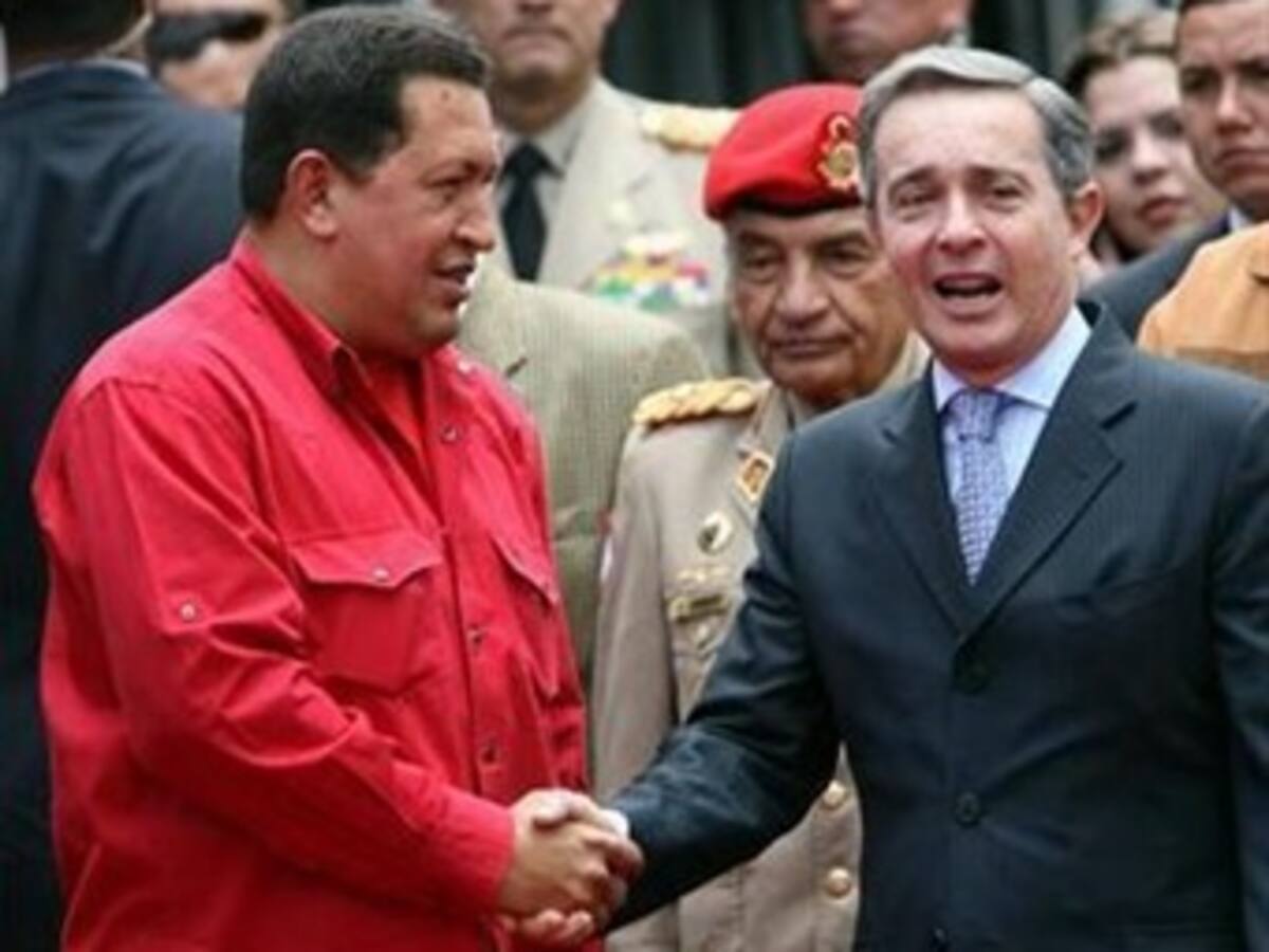 Uribe revela que su gobierno pensó en una acción militar en Venezuela