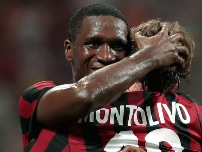 Con Zapata como titular, Milan se acerca a la fase de grupos de Liga de Europa