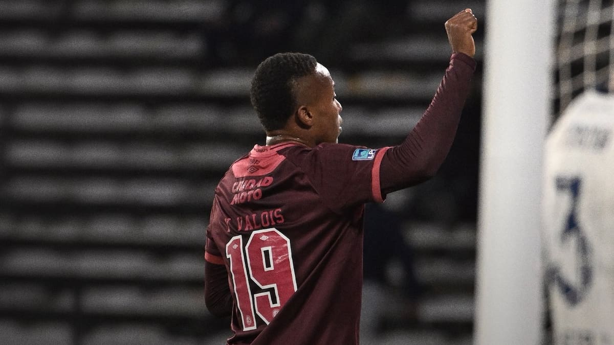 Video: Yoshan Valois, gran figura en goleada de Lanús y dedicatoria especial a Chocó