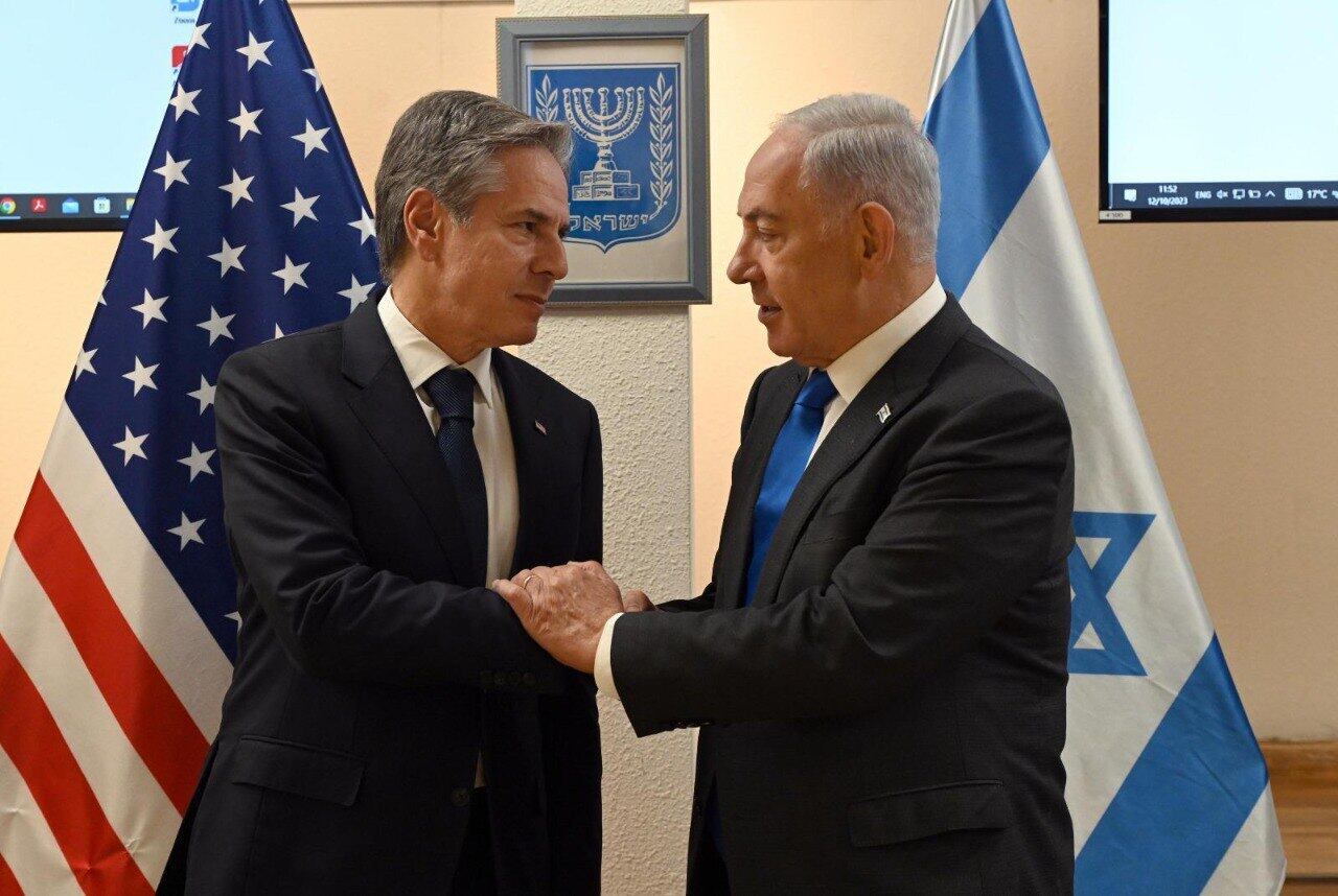 Encuentro entre el primer ministro de Israel, Benjamín Netanyahu (der) y el secretario de Estado de Estados Unidos, Antony Blinken (izq).
(Photo by GPO - Handout/Anadolu via Getty Images)