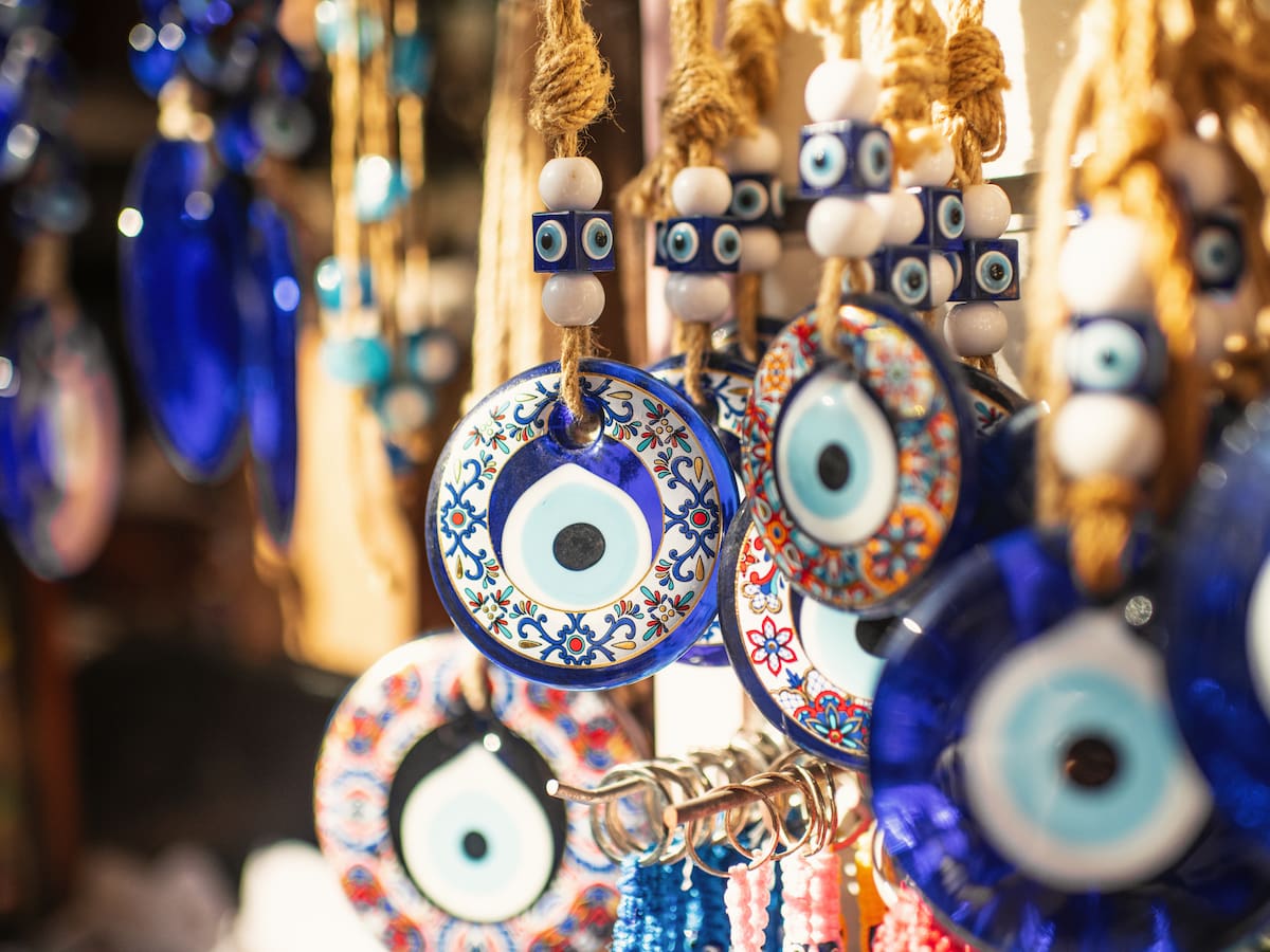 Mal de ojo: síntomas y tratamiento según la ciencia sobre esta creencia popular