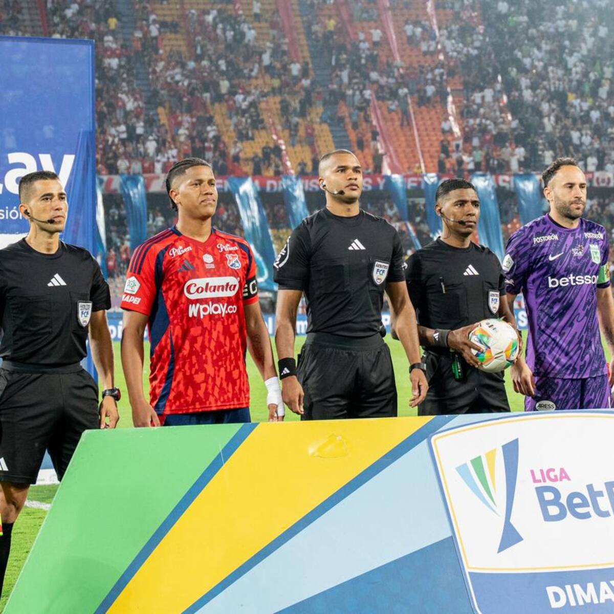 ¿Edwin Cardona y Brayan León debieron ser expulsados en el clásico paisa? Esto dicen los analistas