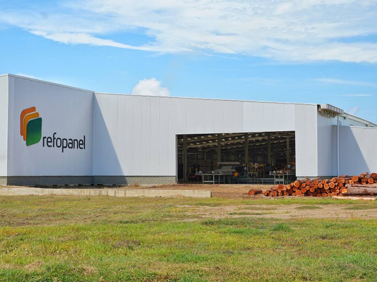 Entró en operación primera fábrica de tableros de triplex del país en Zambrano, Bolívar