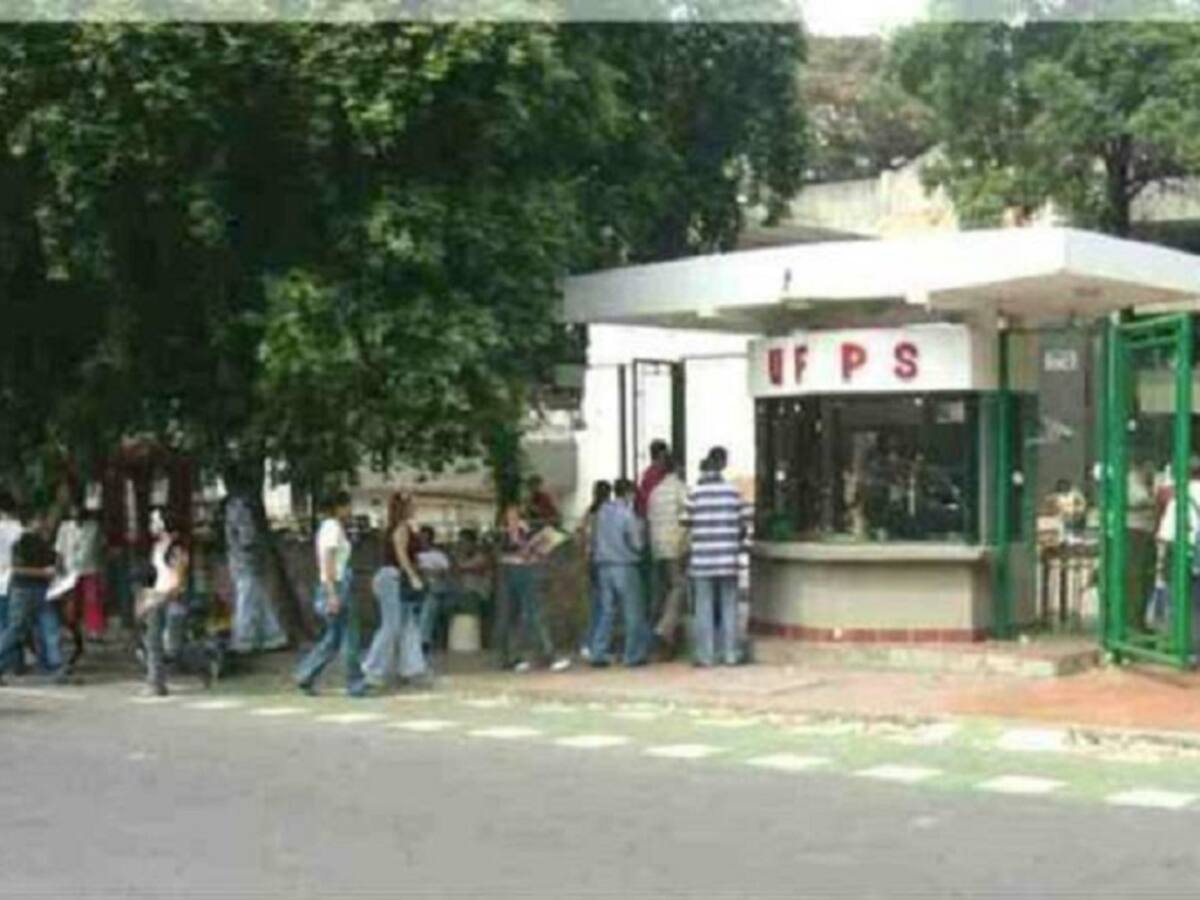 Matricula cero exigen estudiantes universitarios