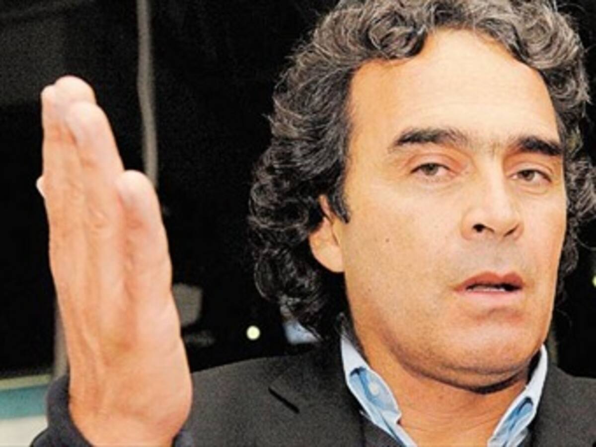 Por escupir a un candidato presidencial un joven podría ir a la cárcel