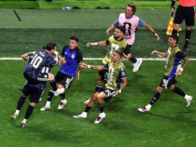 ATLANTA, GEORGIA - JULY 15: Enzo Fernandez #24 of Argentina celebrates with teammates after scoring the team's first goal during the FIFA World Cup 2026 Semi Final match between England and Argentina at Atlanta Stadium on July 15, 2026 in Atlanta, Georgia. (Photo by Steph Chambers - FIFA/FIFA via Getty Images)