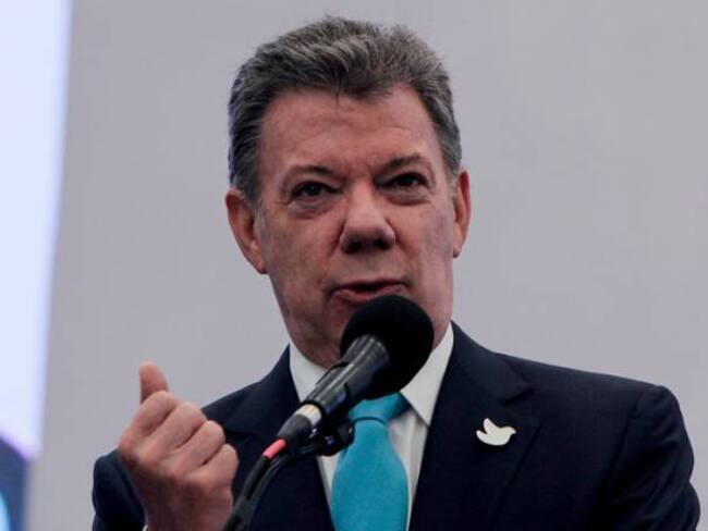 Juan Manuel Santos felicita a Caracol por su nuevo dial en Barranquilla