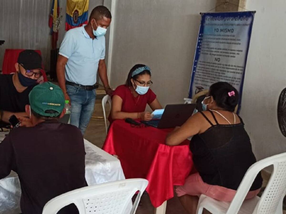 Familias en Acción Cartagena trasladó punto móvil para resolver inquietudes