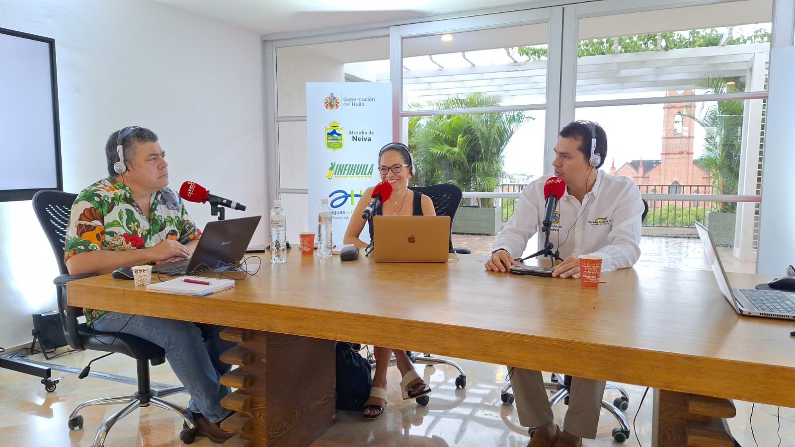 El alcalde de Neiva en entrevista con Gustavo Gómez en 6AM de Caracol Radio.