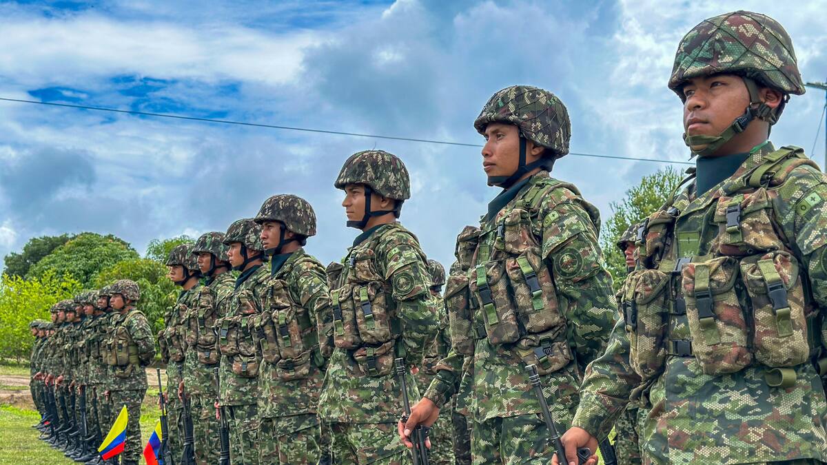 Ejército responde a denuncia de corrupción: se ha cumplido la ley; sin embargo, Fiscalía investiga