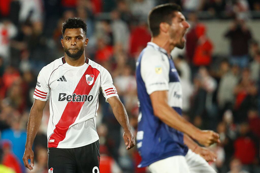 Miguel Borja luego de fallar el penalti con el River Plate / Getty Images