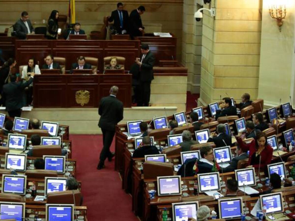 Presidente del Congreso pide una Asamblea Constituyente para proteger equilibrio de poderes