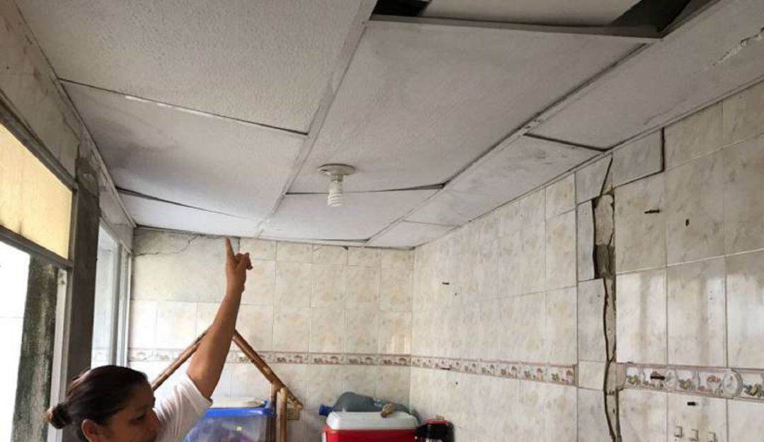 Varias casas registran grietas desde su construcción por estar en zona volcánica