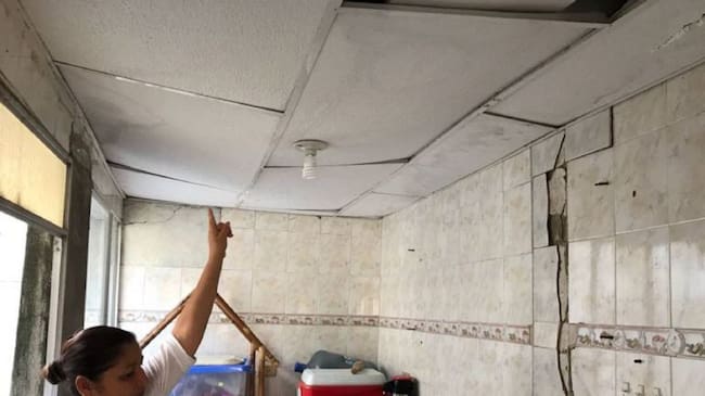 Varias casas registran grietas desde su construcción por estar en zona volcánica