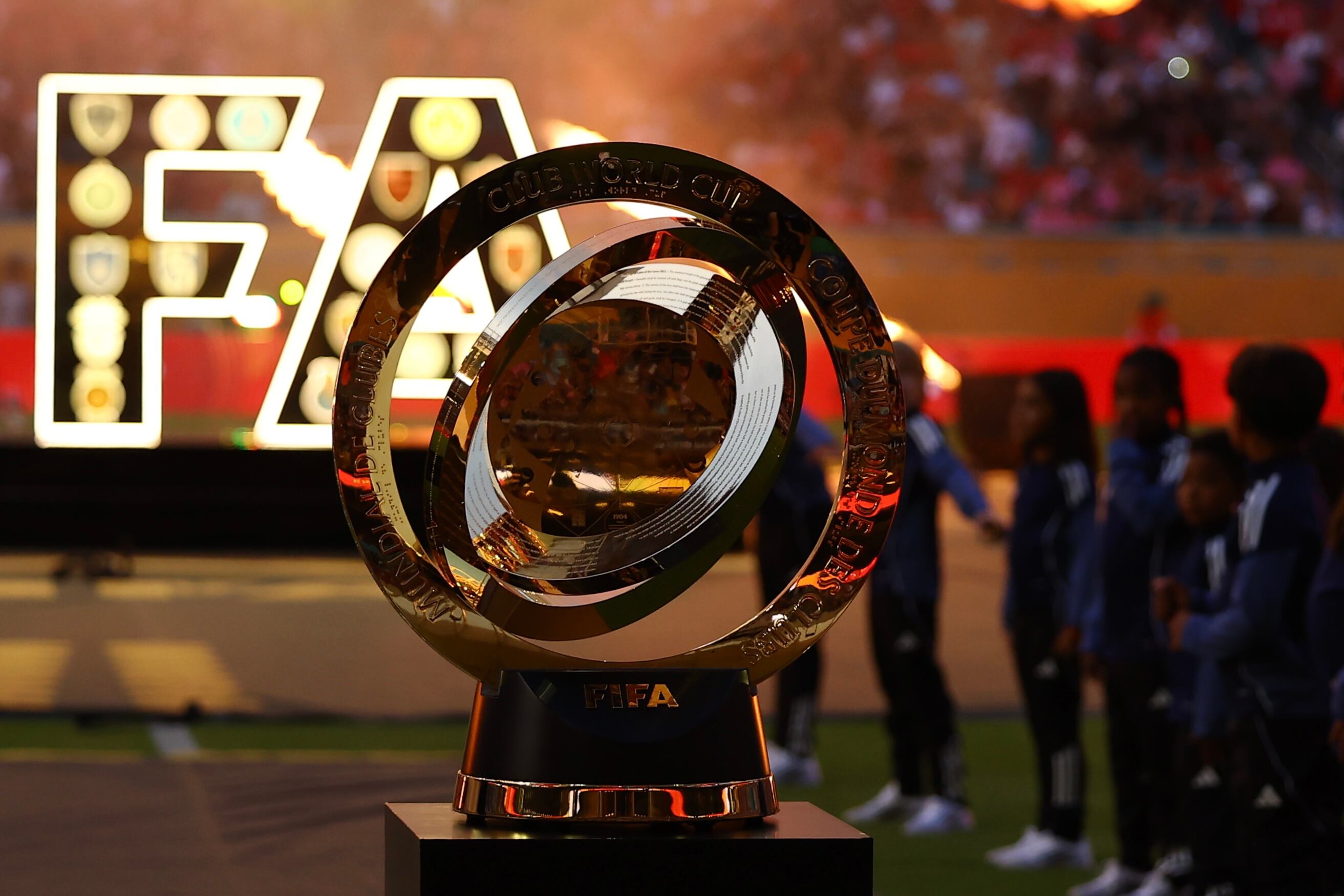 Trofeo del Mundial de Clubes 2025. (Photo by Ahmed Awaad/NurPhoto via Getty Images).