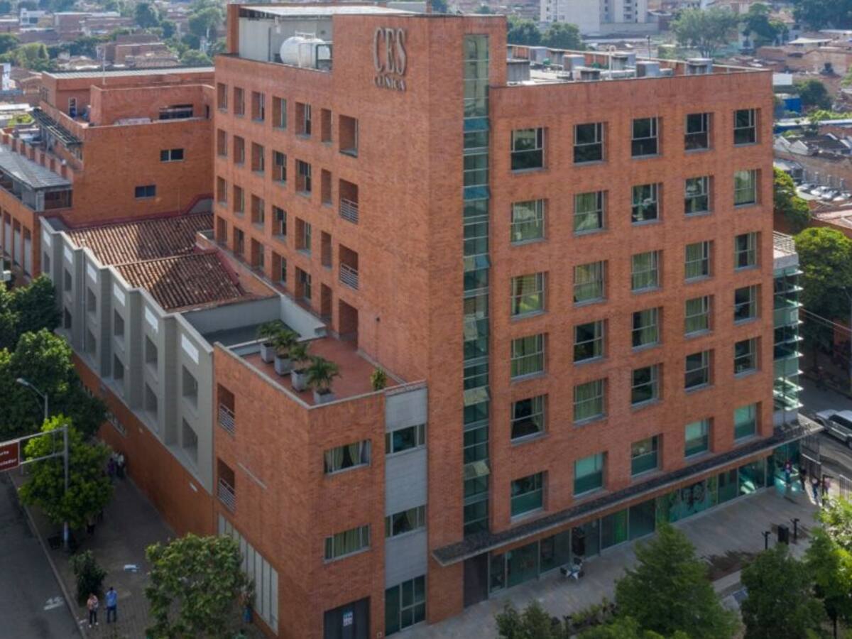 Hay tres pacientes en UCI que no tenían esquema de vacunación: Clínica CES