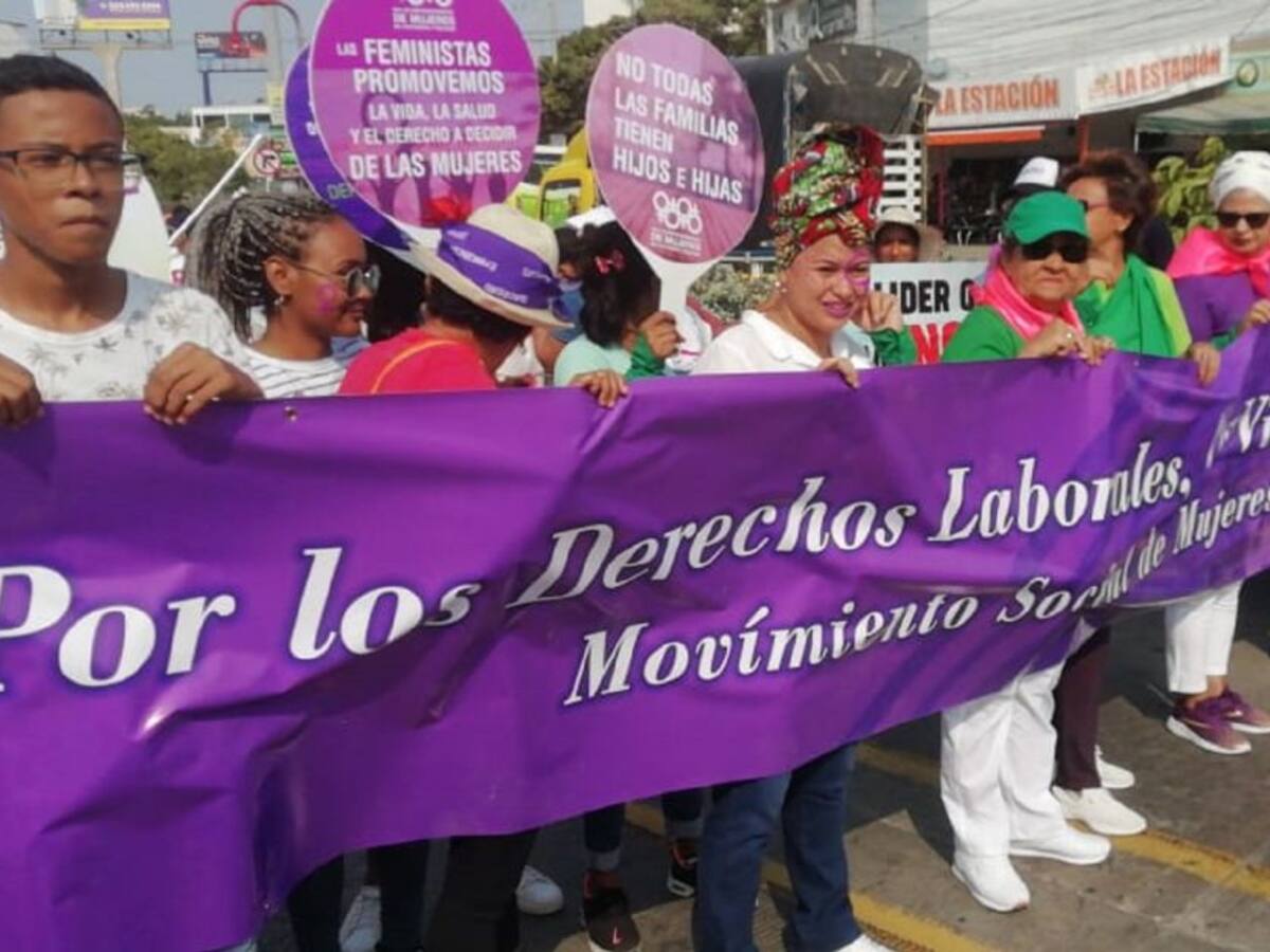 En Cartagena, las mujeres conmemoraron su día marchando por sus derechos