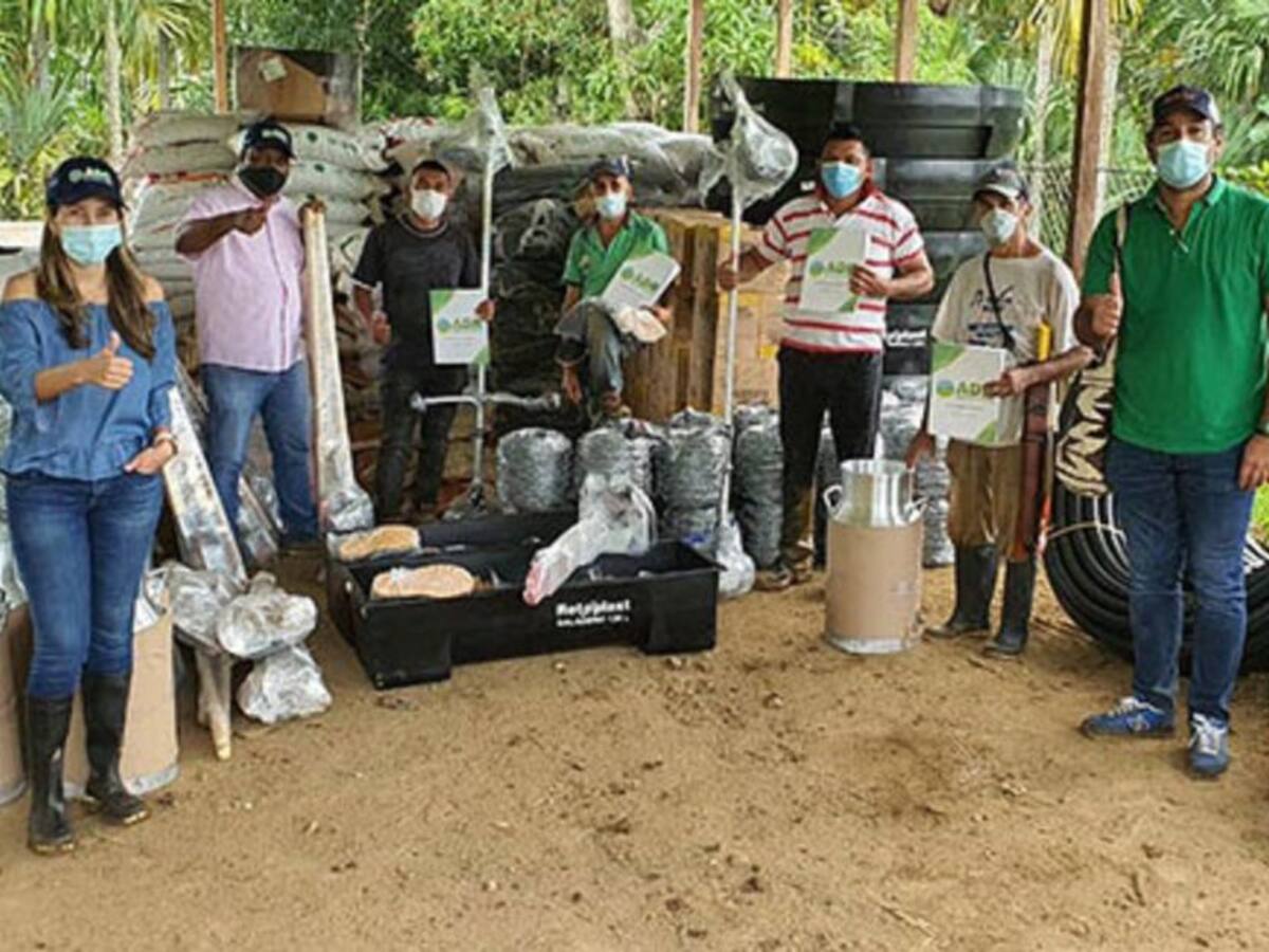 ADR entregó insumos para ganadería doble propósito en Bolívar