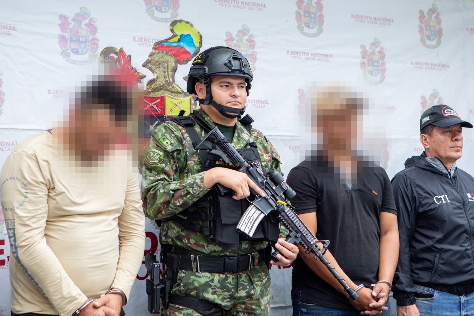 Capturados dos presuntos miembros de las disidencias de alias 'Calarcá' en Caquetá.