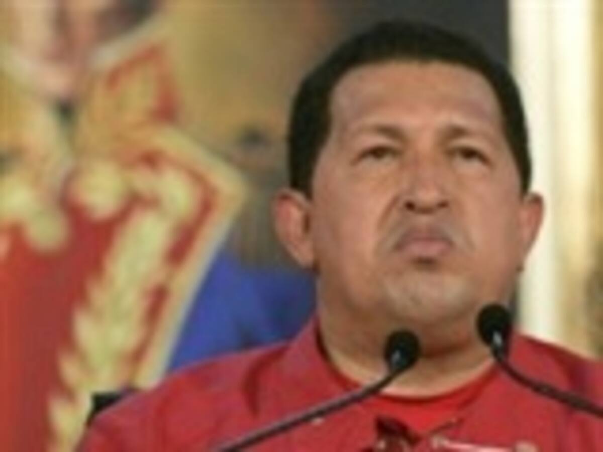 No tengo duda de que Uribe viene del paramilitarismo: Chávez