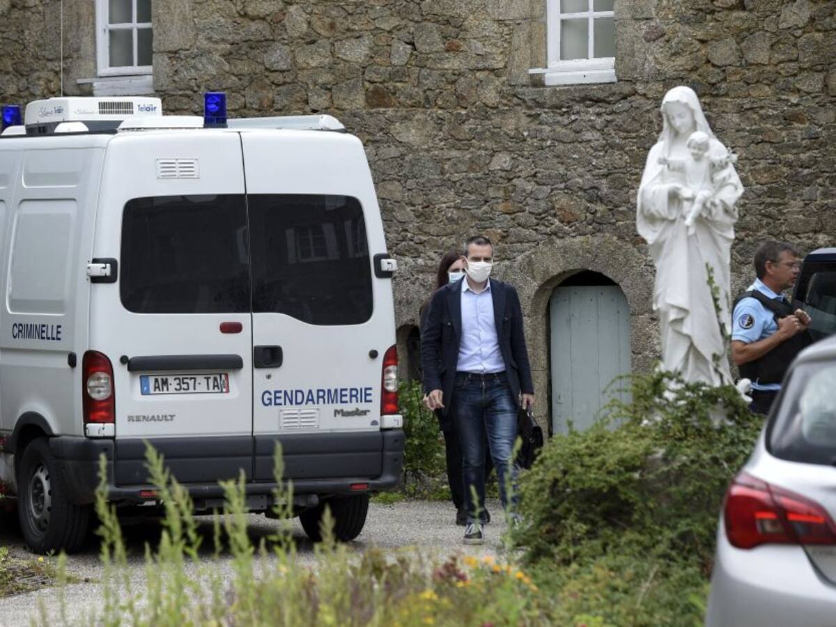 Polémica en Francia por asesinato de sacerdote católico
