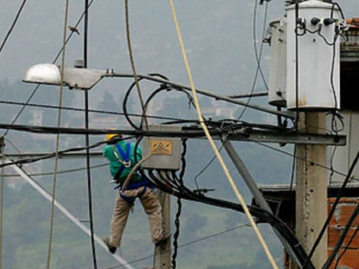 Habitantes de Honda, Tolima, se quejan por el mal servicio de energía