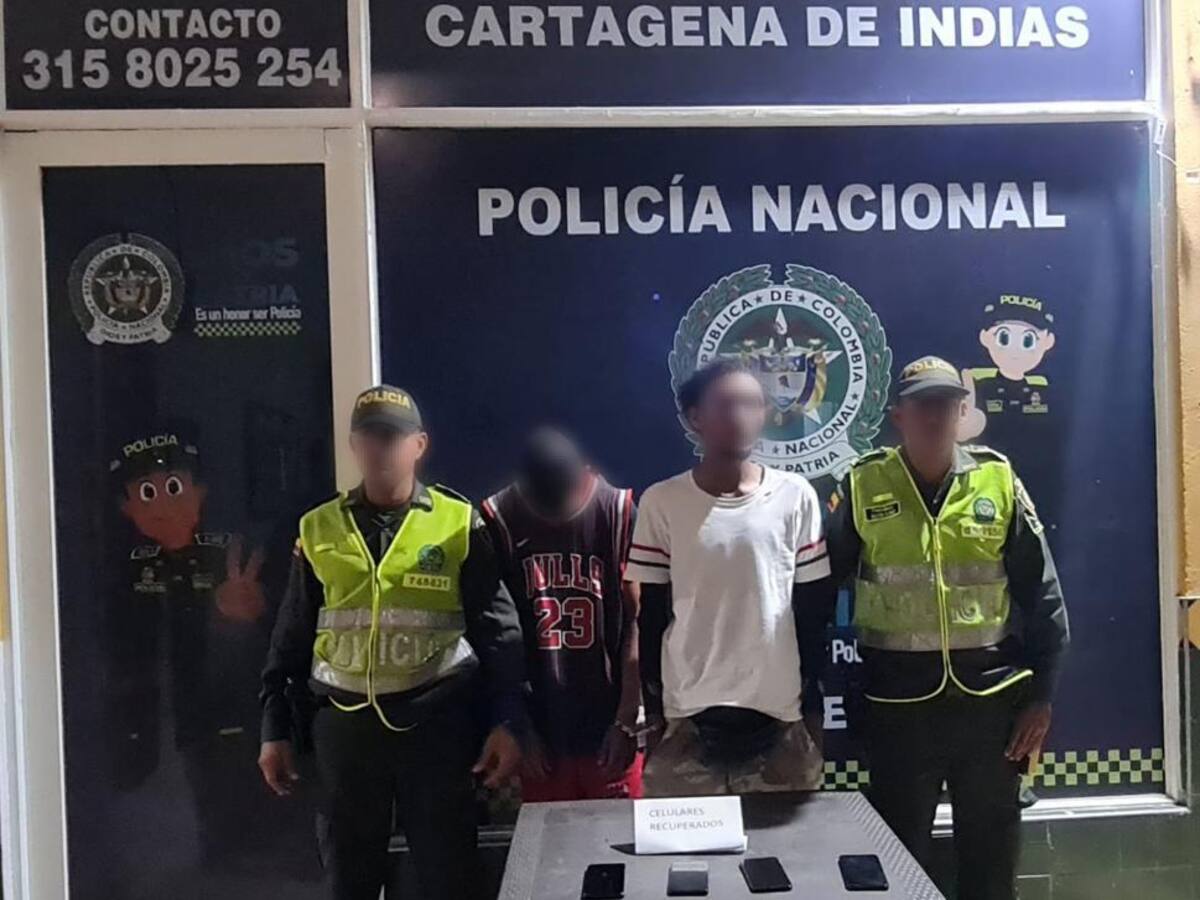 En Cartagena hombres robaron a pasajeros de bus y fueron ubicados por GPS de celular