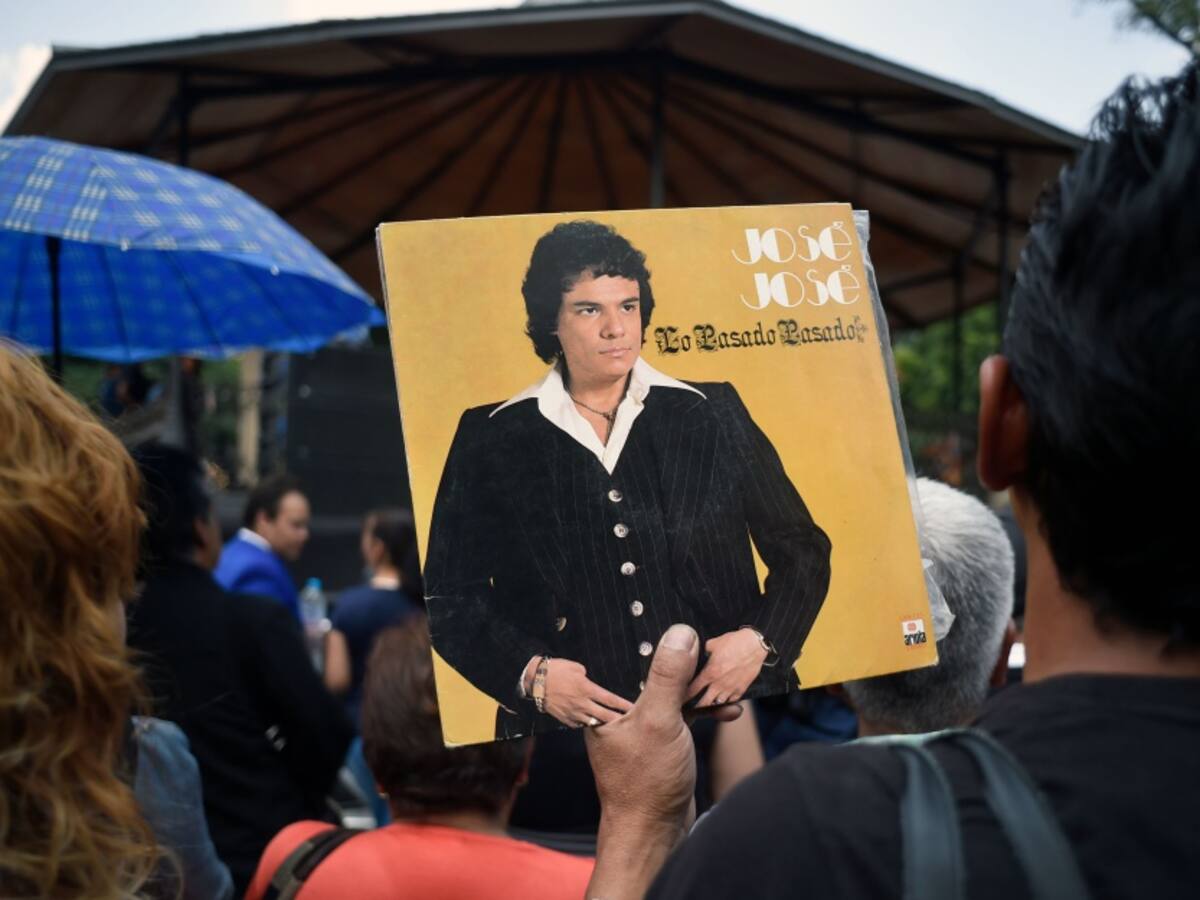 La Buena y La Mejor: José José