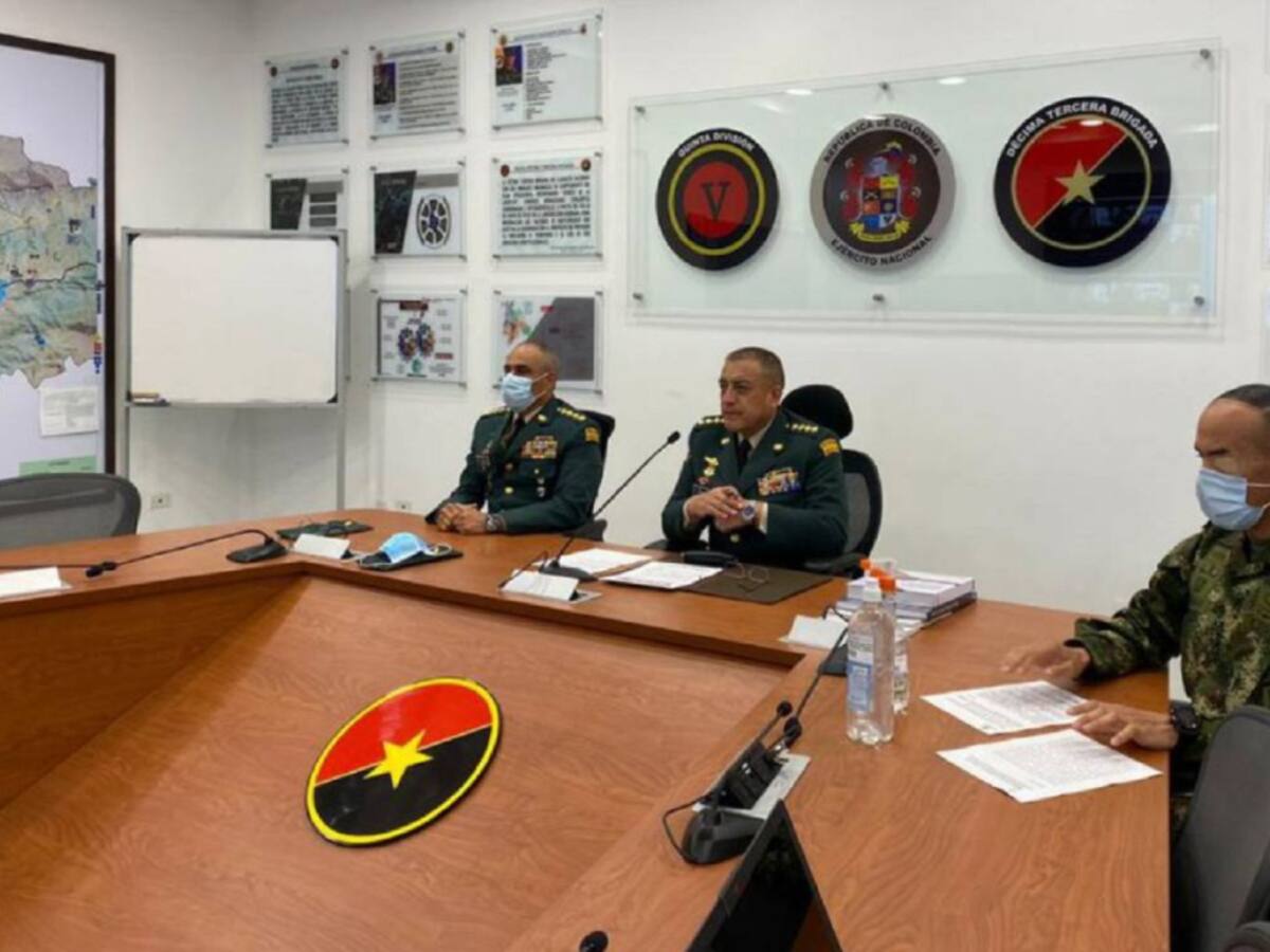 Ejército entregó a la Comisión de la Verdad informes sobre paramilitarismo