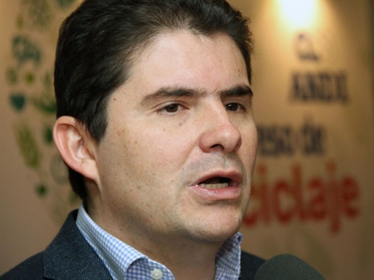 Sede de Minvivienda sí contaba con avalúos y los estudios concernientes: Luis Felipe Henao