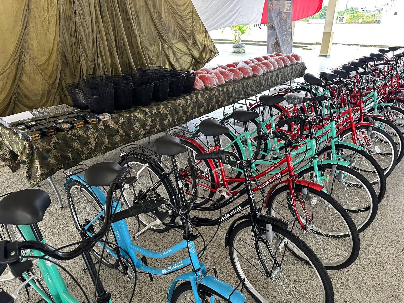 Entrega de bicicletas en Chocó