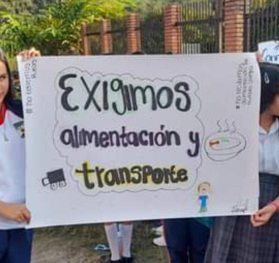Protesta de estudiantes del Colegio Juana Caporal de Coper / Cortesía: Francy Borda