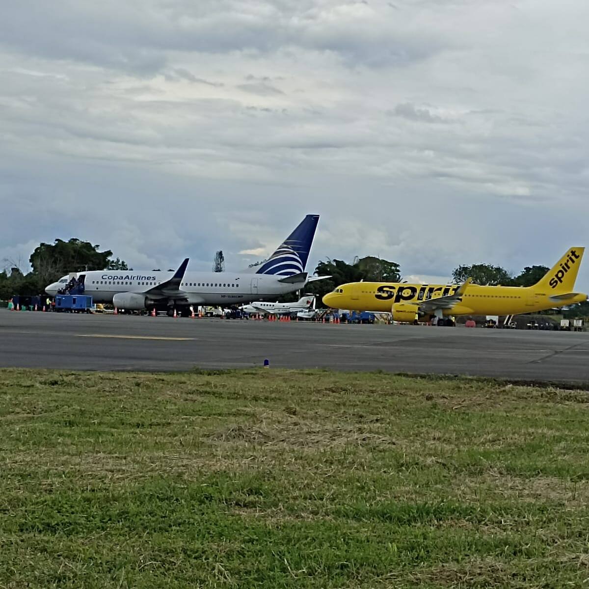 ¿Cómo está la conectividad aérea por el aeropuerto internacional el Edén de Armenia?
