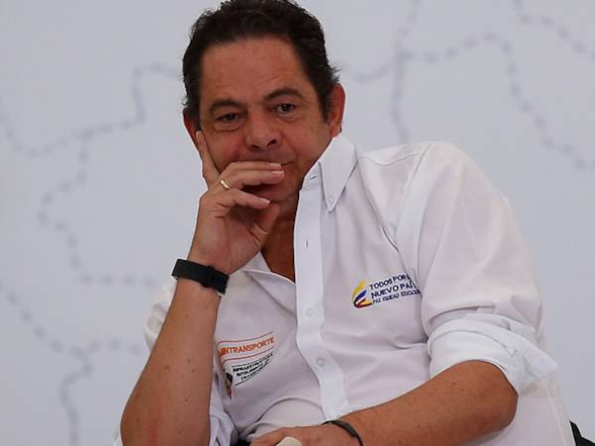Vargas Lleras presentó un cuadro convulsivo: Clínica Carlos Ardila