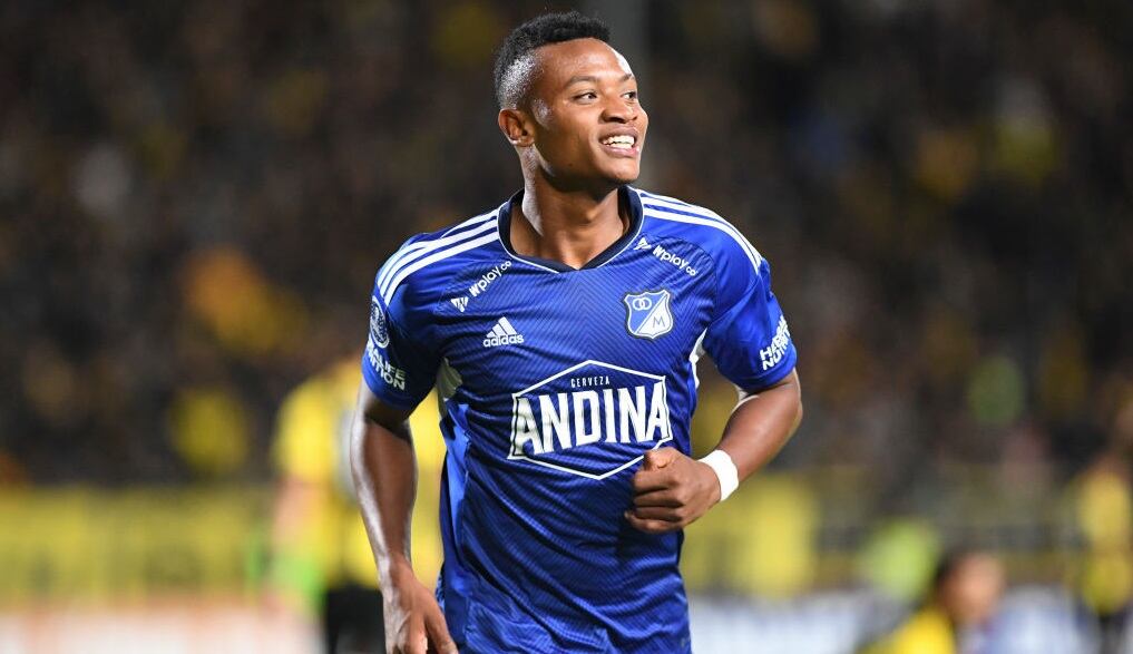 Óscar Cortés jugará en el Lens de Francia (Photo by Agencia Gamba/Getty Images)