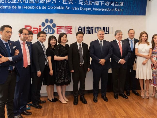 Duque apuesta por buscador chino Baidu para dinamizar economía colombiana