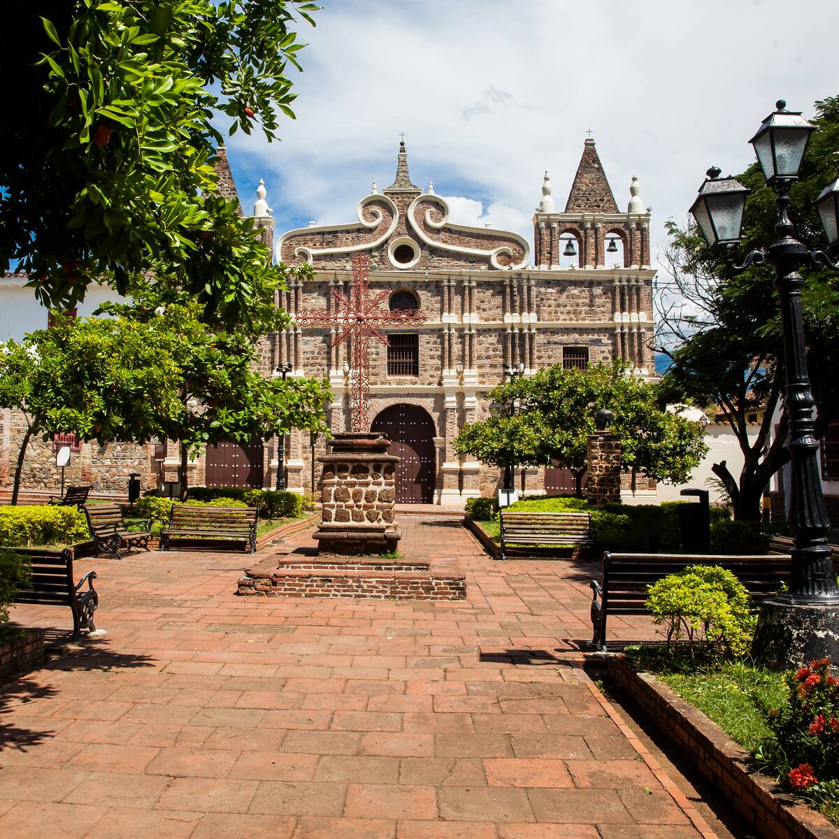 Antioquia impulsa rutas de fe y turismo para Semana Santa 2026