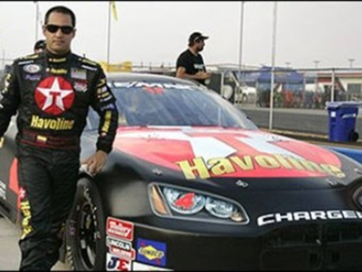 Juan Pablo Montoya quedó 25 en la Bristol de la Nascar y es noveno de la general